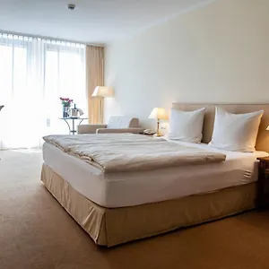 4* Hotel Altstadthotel Messerschmitt