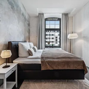 Erba Retreat! Barrierefreies, Modernes 1-zimmer-appartement In Optimaler Lage! Apartment