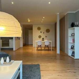 L19 One - Modern, Geraeumig In Ruhiger Lage Apartment